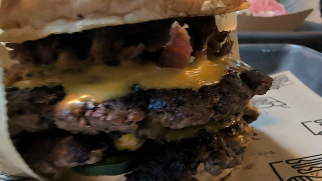 Opinii despre Hamburgeriet în Västerås - Gastronomi och hotellverksamhet