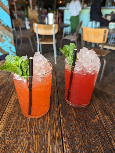 Tranquilo - Gastronomi och hotellverksamhet