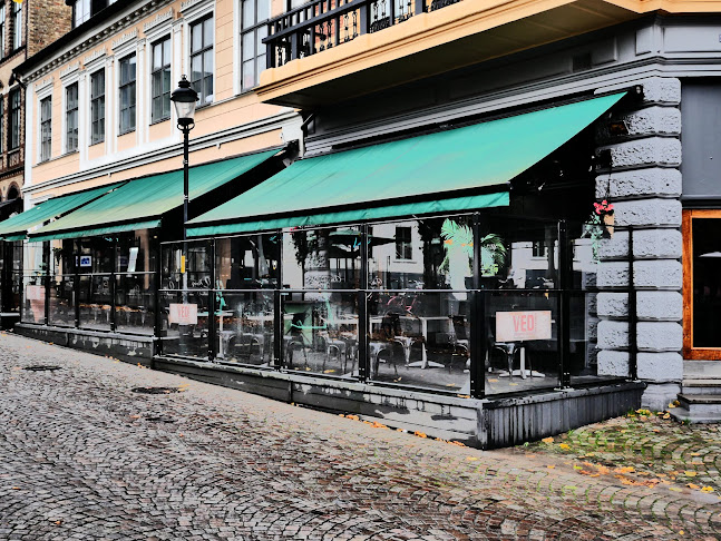 Comentarii opinii despre Ved by Maria