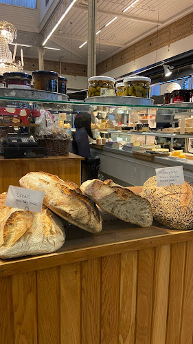 Saluhallen - Gastronomi och hotellverksamhet