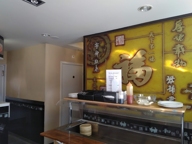 Comments and reviews of China House