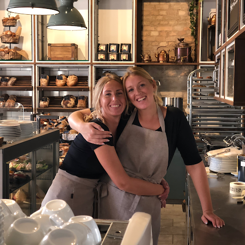 Två Systrar på Vapnögatan 2 - Gastronomi och hotellverksamhet