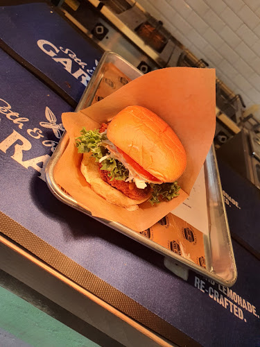 Surf Shack (Galleria Center Syd) - Löddeköpinge