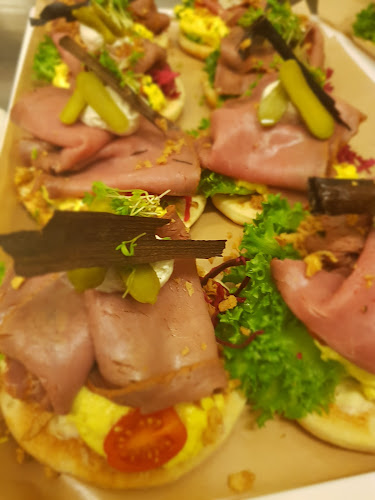 Opinii despre Riddaren Mat & Catering în Stockholm - Gastronomi och hotellverksamhet