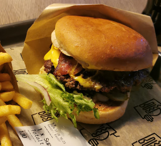 Opinii despre Hamburgeriet în Västerås - Gastronomi och hotellverksamhet