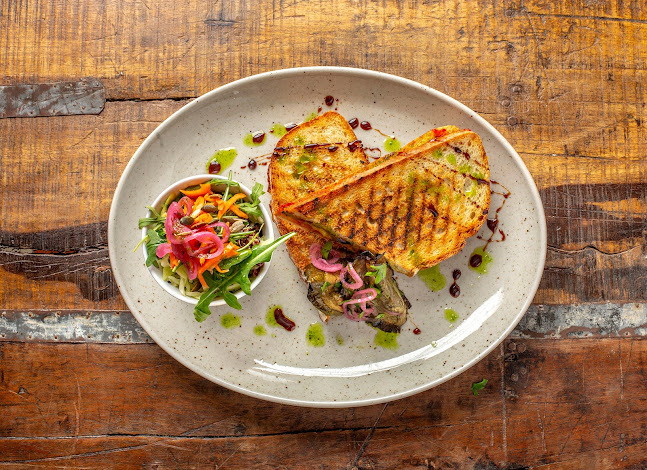 ROST Mat & Kaffe - Gastronomi och hotellverksamhet