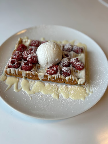Waffle Lounge - Gastronomi och hotellverksamhet