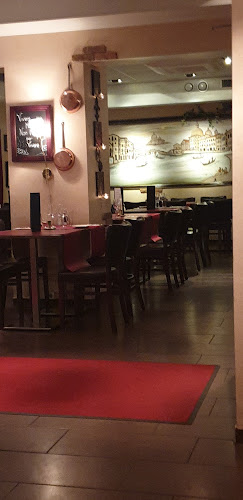 Mamma Mia Phone number