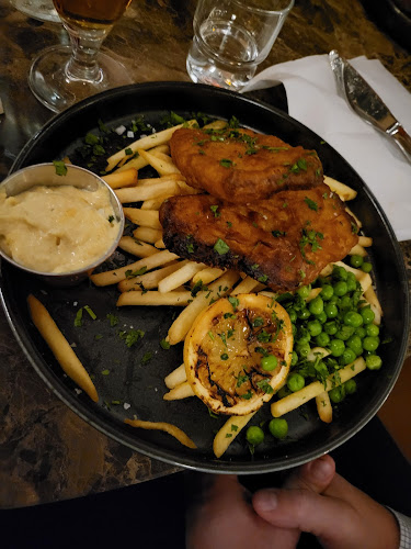 Klang Market - Gastronomi och hotellverksamhet