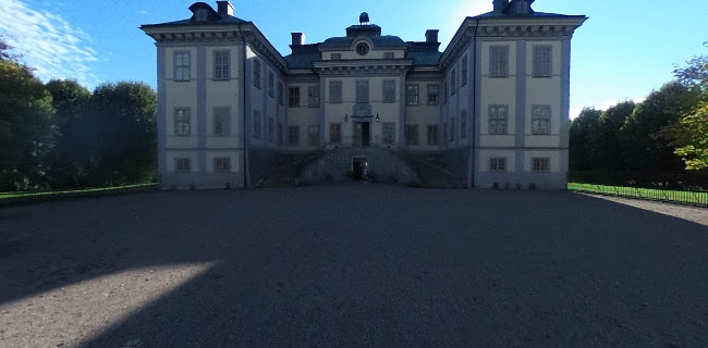 Reviews of Salsta Slottskafé in Vattholma - Gastronomi och hotellverksamhet