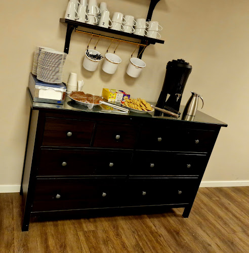 Annes Husman Phone number