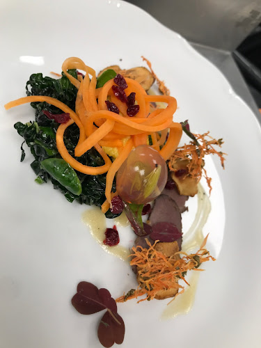 Opinii despre Kulinarika- Mat&Vingård în Västra Ämtervik - Gastronomi och hotellverksamhet