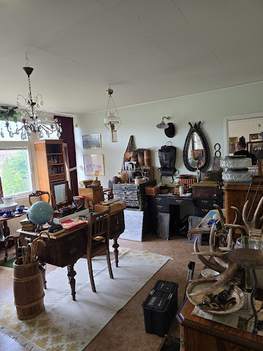 Tidlösa Ting - Gastronomi och hotellverksamhet