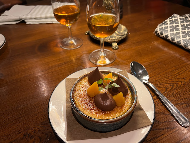 Famille Phone number