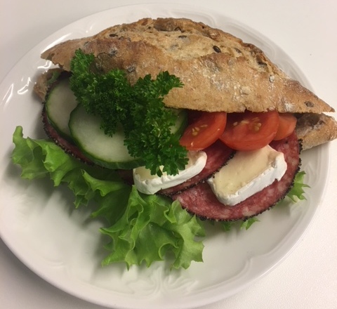 Opinii despre Cafe berget în Degerfors - Gastronomi och hotellverksamhet