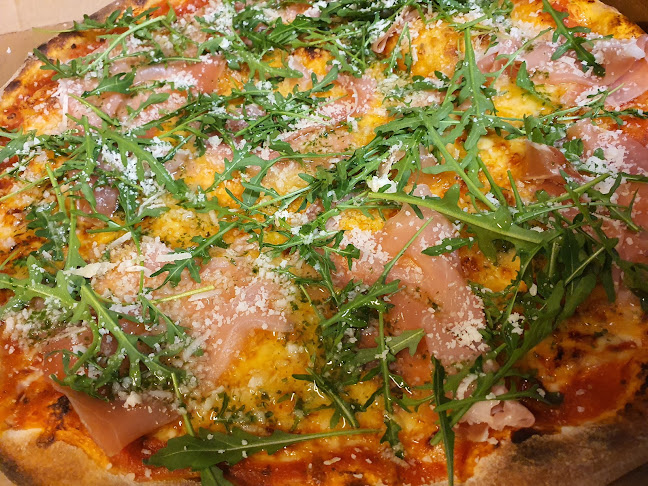 Pizzeria Bistro - Gastronomi och hotellverksamhet