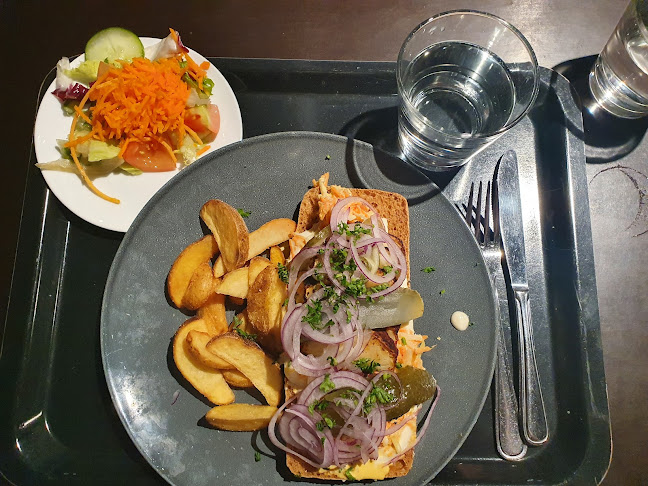 The Hive Foodmarket - Gastronomi och hotellverksamhet