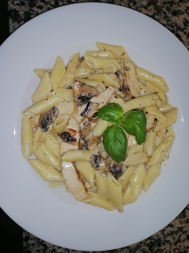 Etna Pizzeria Open Times