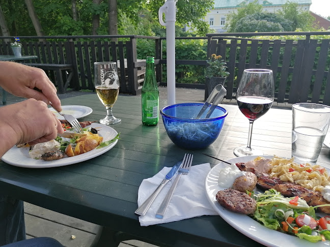 Opinii despre Hejdi Restaurang och Pizza în Säffle - Gastronomi och hotellverksamhet