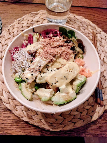 Comments and reviews of Lin Sushibar