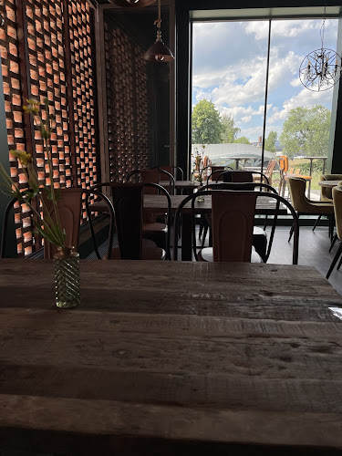 Aqua Vinetto Phone number