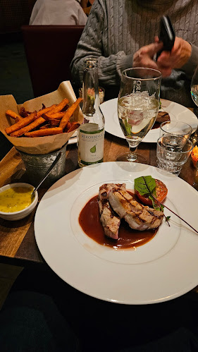 Opinii despre På Grillen Steakhouse în Norrtälje - Gastronomi och hotellverksamhet