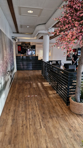 Wa Sushi - Gastronomi och hotellverksamhet