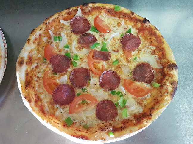 Salambo Restaurang och Lunch - Pizzeria Kolsva - Gastronomi och hotellverksamhet