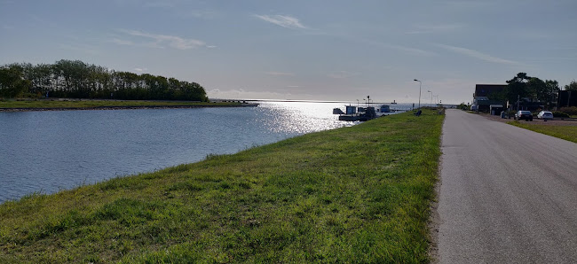 Opinii despre The Lucky Pirate în Höllviken - Gastronomi och hotellverksamhet