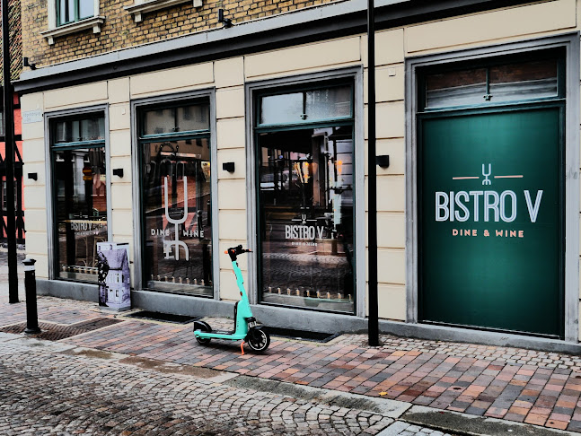 Comentarii opinii despre Bistro V