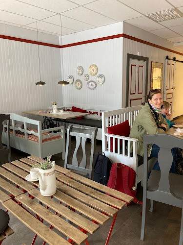 Estvalls Café Alvesta - Gastronomi och hotellverksamhet