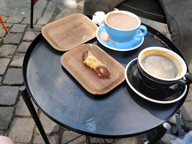 Manniny - Gastronomi och hotellverksamhet