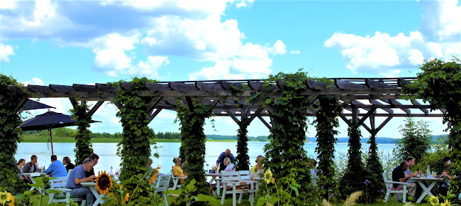 Hornuddens trädgård - Gastronomi och hotellverksamhet
