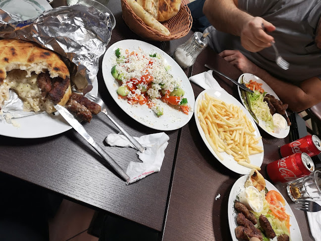 Comments and reviews of Burek House