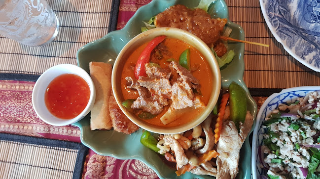 Thai Amari - Gastronomi och hotellverksamhet
