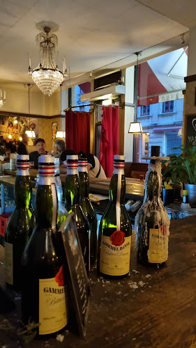 Street Life Phone number