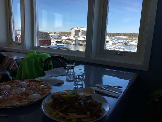 Comentarii opinii despre 11