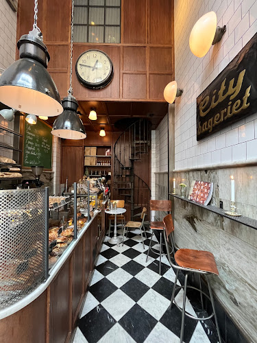 Comments and reviews of Fabrique