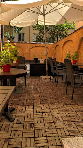 Café Giffi Phone number