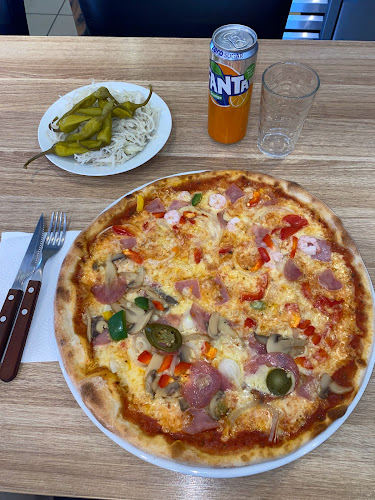 Reviews of Simons pizzeria in Järfälla - Gastronomi och hotellverksamhet