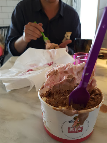 SIA Glass | Butik & Glassbar - Slöinge