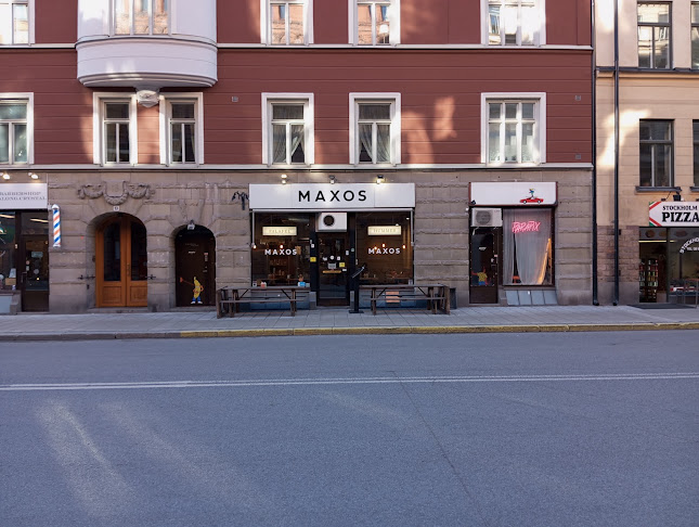 Maxos - Gastronomi och hotellverksamhet