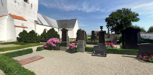 Opinii despre Hallongården în Trelleborg - Gastronomi och hotellverksamhet