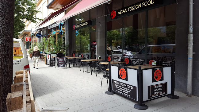 Yaya Mee Asian Fusion Food - Stockholm