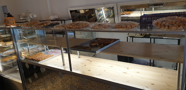 Libanon House - Gastronomi och hotellverksamhet