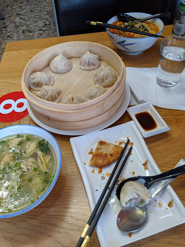 YiLi Restaurang - Gastronomi och hotellverksamhet