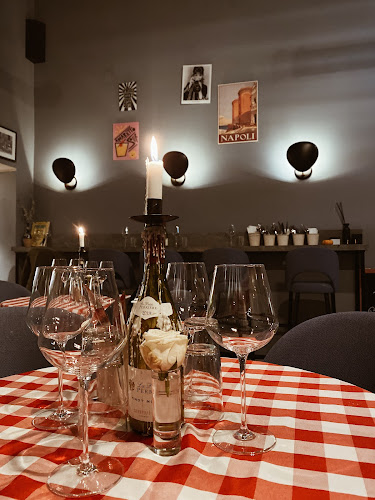 Pitza - Gastronomi och hotellverksamhet