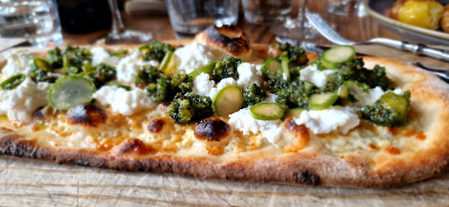 Barabicu - Gastronomi och hotellverksamhet