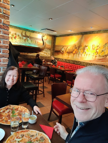 Reviews of Stora Vikingen: Röde Orm / Viking Bar in Stockholm - Gastronomi och hotellverksamhet