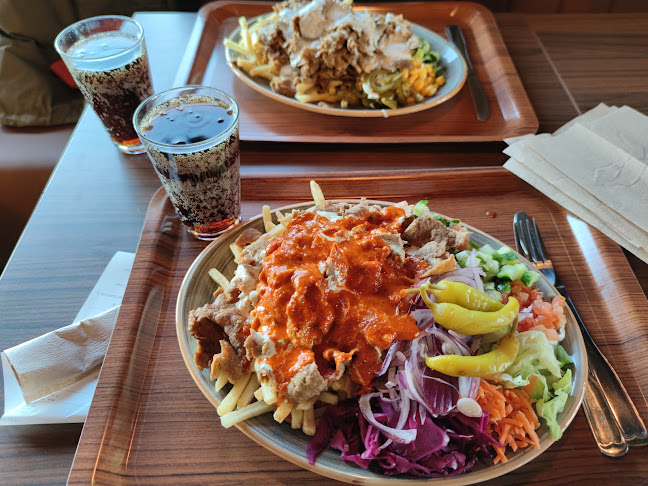 Opinii despre Kebabfabriken Eskilstuna în Eskilstuna - Gastronomi och hotellverksamhet
